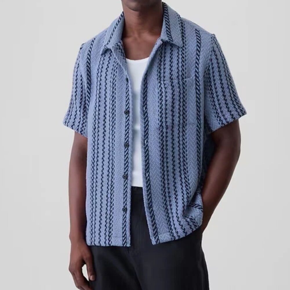 GAP Dobby Woven Button Up Short Sleeve Beach Blanket Shirt Guayabera Vibes